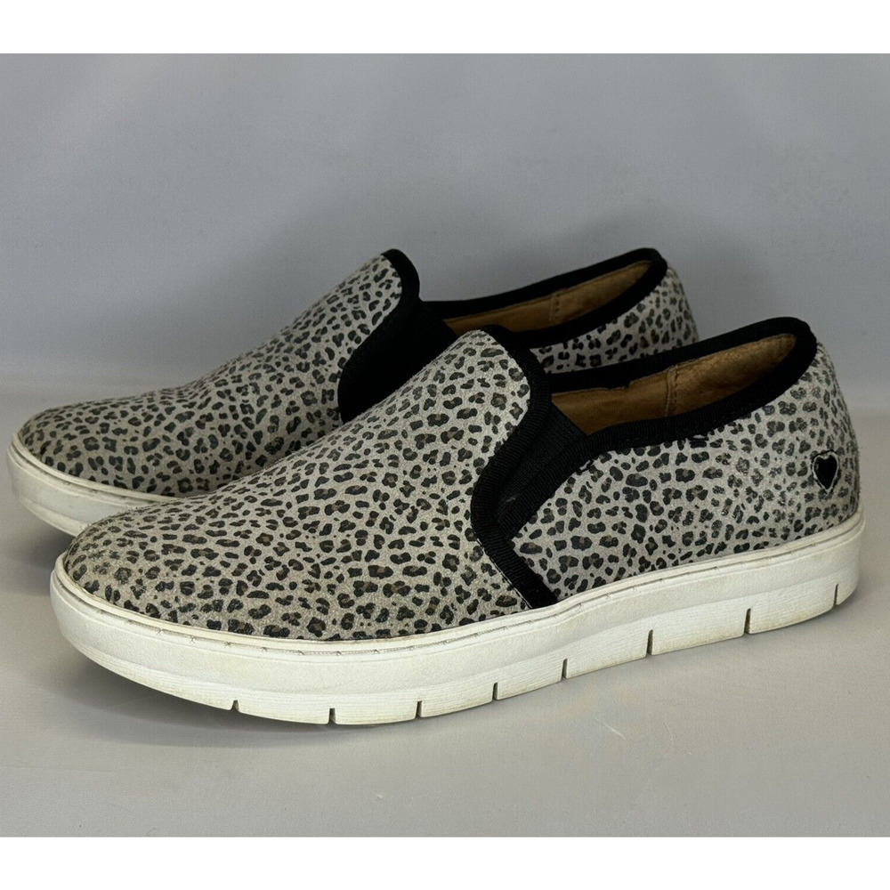 Nurse Mates Adela Womens Shoes Size‎ 7 M Leopard Print Slip Resistant Slip On